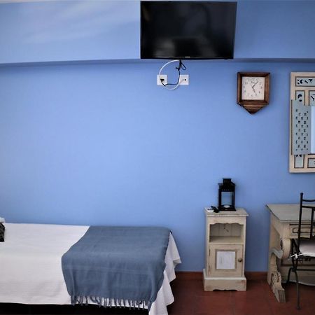 Hostal Arco Plaza Мохакар Экстерьер фото
