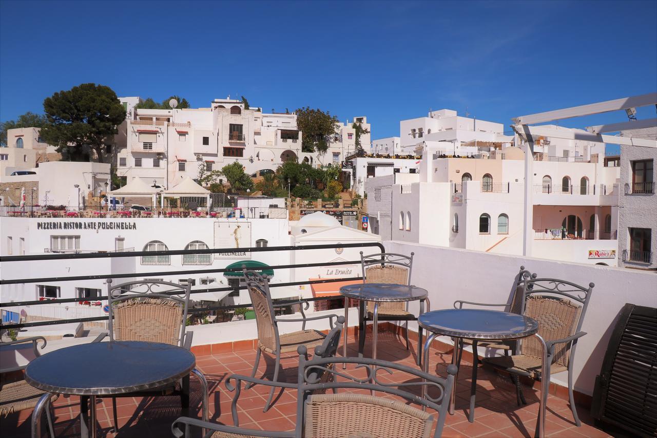 Hostal Arco Plaza Мохакар Экстерьер фото