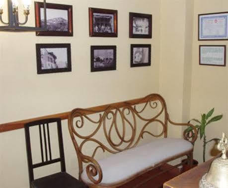 Hostal Arco Plaza Мохакар Экстерьер фото